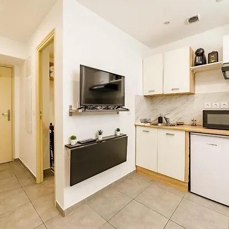 Apartament Le Vauban Wifi 2 Peoples Nicea